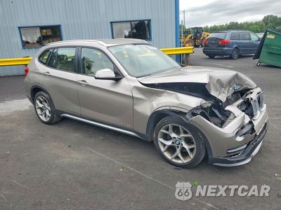 Czwarte zdjęcie samochodu z boku: 2015 BMW X1 XDRIVE28I VIN:WBAVL1C52FVY39702 - miniatura