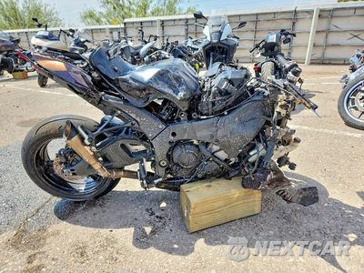 2025 KAWASAKI ZX1002 L JKBZXVL17SA018597 - główne zdjęcie licytacji z USA - miniatura