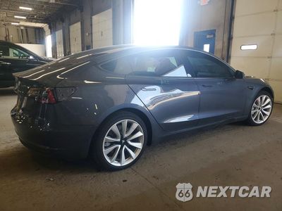 Trzecie zdjęcie samochodu z tyłu: 2018 TESLA MODEL 3 VIN:5YJ3E1EB9JF076978 - miniatura