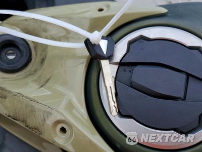 Zdjęcie 8 z 9 samochodu: 2024 KAWASAKI EX650 P VIN:ML5EXEP11RDAD3259 - miniatura
