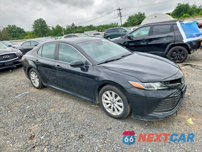 Czwarte zdjęcie samochodu z boku: 2019 TOYOTA CAMRY LE VIN:4T1B11HK2KU742490 - miniatura