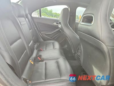 Zdjęcie 10 z 12 samochodu: 2016 MERCEDES-BENZ CLA 250 VIN:WDDSJ4EB1GN392058 - miniatura