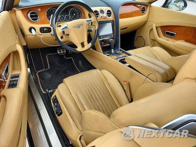 Zdjęcie 8 z 12 samochodu: 2016 BENTLEY CONTINENTAL GTC V8 VIN:SCBGT3ZA8GC055326 - miniatura