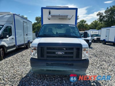 Piąte zdjęcie samochodu w środku: 2023 FORD E350 REFRIGERATED BOX TRUCK VIN:1FDWE3FK6PDD18824 - miniatura