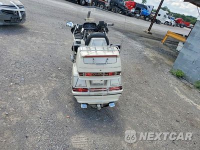 Zdjęcie 6 z 9 samochodu: 1990 HONDA GL1500 SE VIN:1HFSC2233LA201236 - miniatura