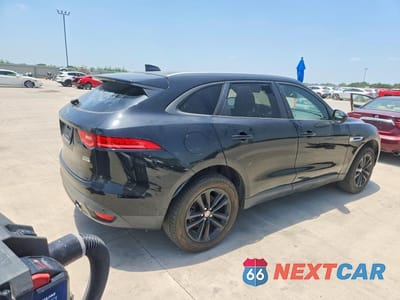 Trzecie zdjęcie samochodu z tyłu: 2018 JAGUAR F-PACE PREMIUM VIN:SADCJ2FX1JA265634 - miniatura