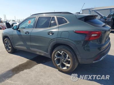 Drugie zdjęcie samochodu z przodu: 2025 CHEVROLET TRAX 1LT VIN:KL77LHEP7SC040374 - miniatura