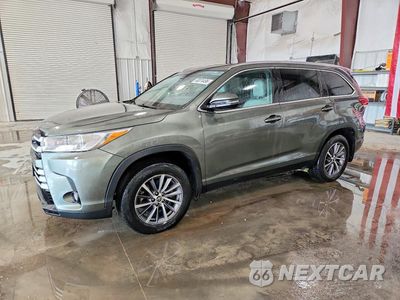 2019 TOYOTA HIGHLANDER XLE 5TDJZRFH7KS979592 - główne zdjęcie licytacji z USA - miniatura