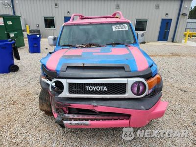Piąte zdjęcie samochodu w środku: 2007 TOYOTA FJ CRUISER BASE VIN:JTEZU11F370005641 - miniatura