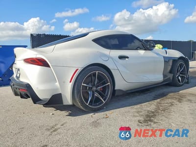 Trzecie zdjęcie samochodu z tyłu: 2020 TOYOTA GR SUPRA 3.0 PREMIUM VIN:WZ1DB4C08LW025603 - miniatura