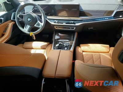 Zdjęcie 8 z 12 samochodu: 2025 BMW X5 SDRIVE 40I VIN:5UX13EU00S9Z50617 - miniatura