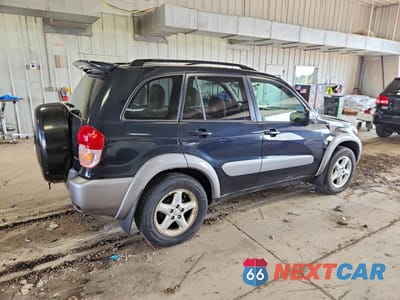 Trzecie zdjęcie samochodu z tyłu: 2001 TOYOTA RAV4 BASE VIN:JTEHH20V710086522 - miniatura
