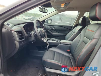 Zdjęcie 7 z 12 samochodu: 2025 NISSAN ROGUE ROCK CREEK VIN:5N1BT3BB3SC798605 - miniatura