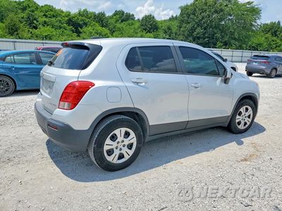 Trzecie zdjęcie samochodu z tyłu: 2016 CHEVROLET TRAX LS VIN:3GNCJKSBXGL265596 - miniatura