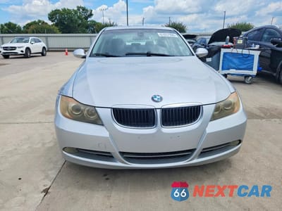 Piąte zdjęcie samochodu w środku: 2008 BMW 328 I SULEV VIN:WBAVC53548FZ84213 - miniatura