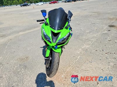 Drugie zdjęcie samochodu z przodu: 2016 KAWASAKI ZX636 E VIN:JKBZXJE13GA020960 - miniatura