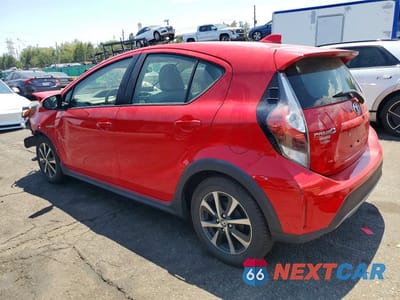 Drugie zdjęcie samochodu z przodu: 2018 TOYOTA PRIUS C FOUR VIN:JTDKDTB35J1601163 - miniatura