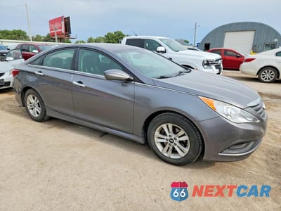 Czwarte zdjęcie samochodu z boku: 2014 HYUNDAI SONATA GLS VIN:5NPEB4AC2EH912185 - miniatura