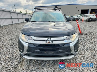 Piąte zdjęcie samochodu w środku: 2016 MITSUBISHI OUTLANDER SE VIN:JA4AD3A32GZ011259 - miniatura