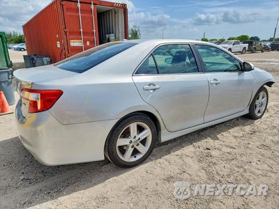 Trzecie zdjęcie samochodu z tyłu: 2014 TOYOTA CAMRY SE VIN:4T1BF1FK1EU854576 - miniatura