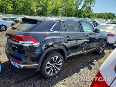 Trzecie zdjęcie samochodu z tyłu: 2022 VOLKSWAGEN ATLAS CROSS SPORT SEL PREMIUM R-LINE VIN:1V2FE2CA4NC226445 - miniatura