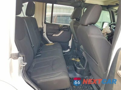 Zdjęcie 11 z 13 samochodu: 2017 JEEP WRANGLER UNLIMITED SAHARA VIN:1C4BJWEGXHL524989 - miniatura