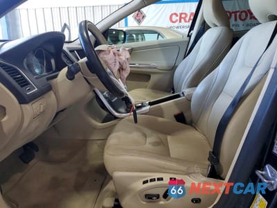 Zdjęcie 7 z 13 samochodu: 2016 VOLVO XC60 T5 PREMIER VIN:YV440MDKXG2781917 - miniatura