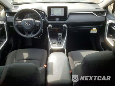 Zdjęcie 8 z 13 samochodu: 2025 TOYOTA RAV4 LE VIN:JTMMWRFV1SD351597 - miniatura