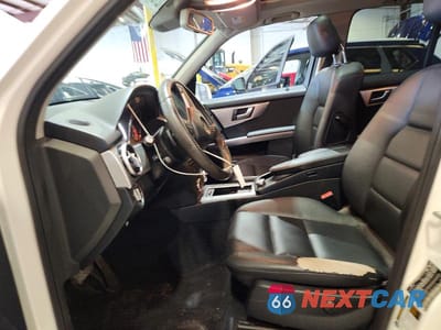 Zdjęcie 7 z 13 samochodu: 2015 MERCEDES-BENZ GLK 350 VIN:WDCGG5HB8FG437638 - miniatura