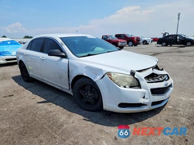 Czwarte zdjęcie samochodu z boku: 2011 CHEVROLET MALIBU LS VIN:1G1ZA5EU2BF350431 - miniatura
