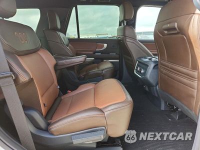 Zdjęcie 11 z 14 samochodu: 2025 FORD EXPEDITION KING RANCH VIN:1FMJU1P86SEA33094 - miniatura