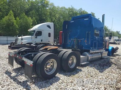 Czwarte zdjęcie samochodu z boku: 2024 PETERBILT 389 SEMI TRUCK VIN:1XPXDP9X9RD666970 - miniatura