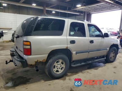 Trzecie zdjęcie samochodu z tyłu: 2004 CHEVROLET TAHOE K1500 VIN:1GNEK13Z04R102620 - miniatura