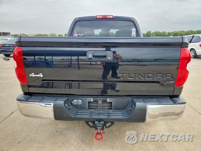 Zdjęcie 6 z 13 samochodu: 2018 TOYOTA TUNDRA CREWMAX SR5 VIN:5TFDW5F17JX691727 - miniatura