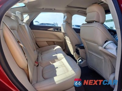 Zdjęcie 10 z 13 samochodu: 2019 LINCOLN MKZ RESERVE I VIN:3LN6L5LU2KR607416 - miniatura