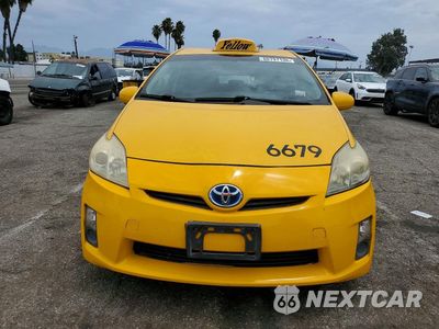 Piąte zdjęcie samochodu w środku: 2011 TOYOTA PRIUS TWO VIN:JTDKN3DU9B0269142 - miniatura