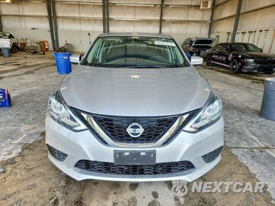 Piąte zdjęcie samochodu w środku: 2017 NISSAN SENTRA S VIN:3N1AB7AP3HY347250 - miniatura