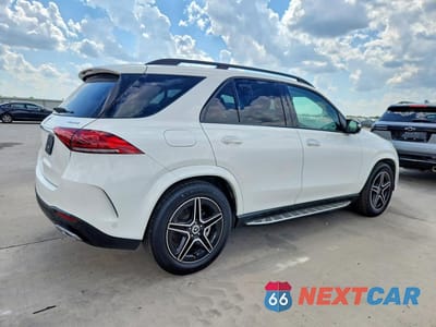 Trzecie zdjęcie samochodu z tyłu: 2020 MERCEDES-BENZ GLE 350 4MATIC VIN:4JGFB4KE6LA185489 - miniatura
