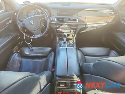 Zdjęcie 8 z 12 samochodu: 2010 BMW 750 I XDRIVE VIN:WBAKC6C54AC393699 - miniatura