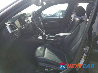 Zdjęcie 7 z 12 samochodu: 2017 BMW 330 XI VIN:WBA8D9C34HA004251 - miniatura