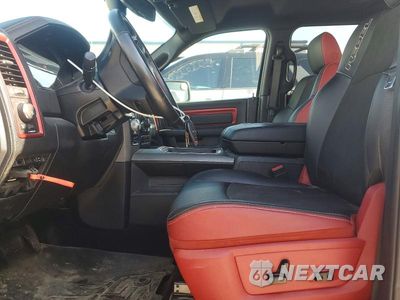 Zdjęcie 7 z 12 samochodu: 2015 RAM 1500 REBEL VIN:1C6RR7YT1FS741704 - miniatura