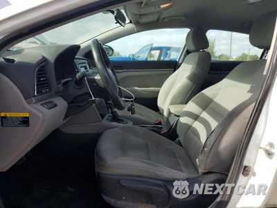 Zdjęcie 7 z 12 samochodu: 2017 HYUNDAI ELANTRA SE VIN:5NPD74LF0HH060914 - miniatura