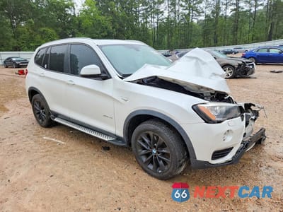 Czwarte zdjęcie samochodu z boku: 2015 BMW X3 XDRIVE28I VIN:5UXWX9C56F0D46341 - miniatura