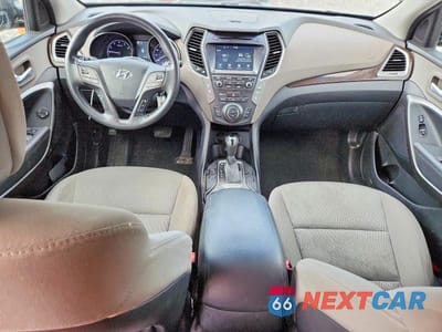 Zdjęcie 8 z 13 samochodu: 2017 HYUNDAI SANTA FE SE VIN:KM8SMDHF9HU209413 - miniatura