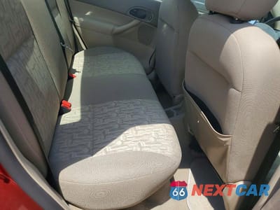 Zdjęcie 10 z 12 samochodu: 2005 FORD FOCUS VIN:1FAFP34N25W304678 - miniatura