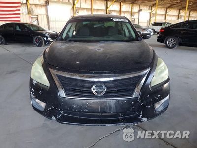 Piąte zdjęcie samochodu w środku: 2013 NISSAN ALTIMA 2.5 VIN:1N4AL3AP3DN546573 - miniatura