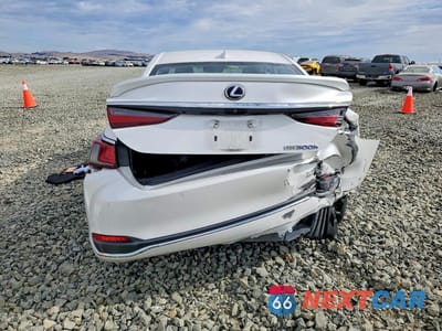 Zdjęcie 6 z 12 samochodu: 2019 LEXUS ES 300H VIN:58AB21B15KU003684 - miniatura