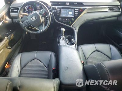 Zdjęcie 8 z 12 samochodu: 2019 TOYOTA CAMRY SE VIN:4T1B11HK8KU213304 - miniatura