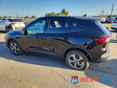 Drugie zdjęcie samochodu z przodu: 2025 FORD ESCAPE ST LINE VIN:1FMCU9MNXSUA87845 - miniatura