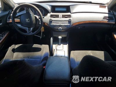 Zdjęcie 8 z 13 samochodu: 2012 HONDA ACCORD EX VIN:1HGCP3F76CA003399 - miniatura